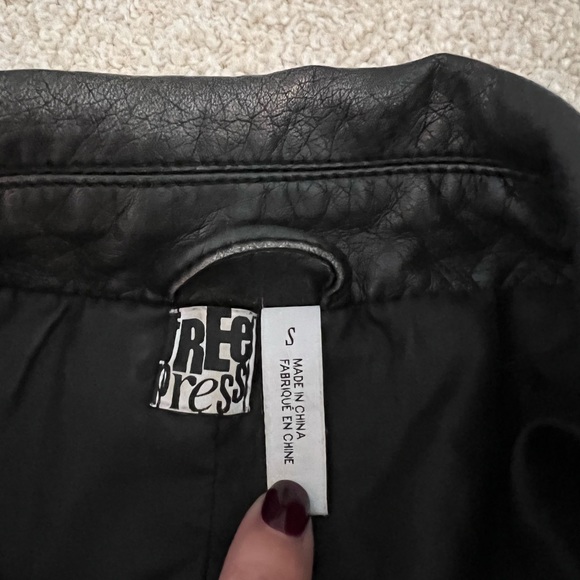 Leather Jacket - Picture 6 of 7